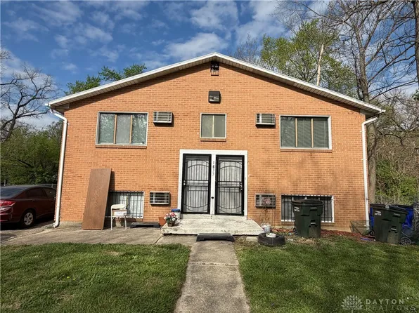 1633 Linnbrook Dr, Dayton, OH 45406