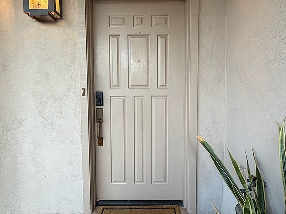 4th image of 1747 E Northern Ave