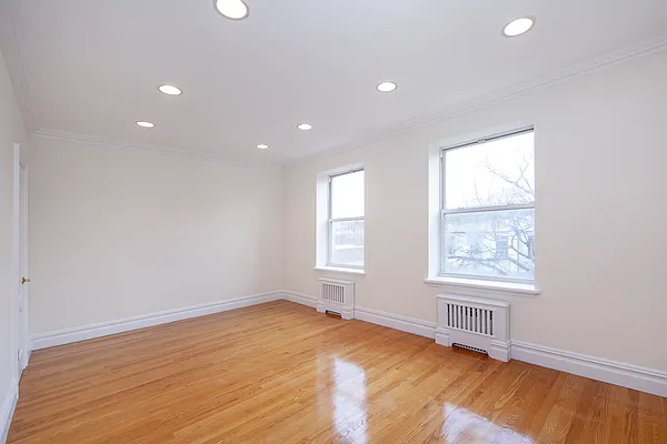 Rented by Douglas Elliman | media 15