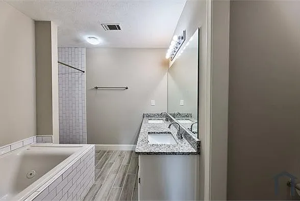 1995 Watercrest Cir — Photo 29