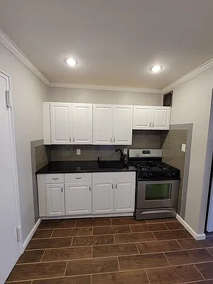 Rented by EZ Sell Realty | media 5