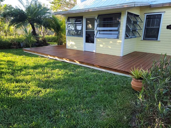 7030 Poinsetta Ave, Longboat Key, FL 34228