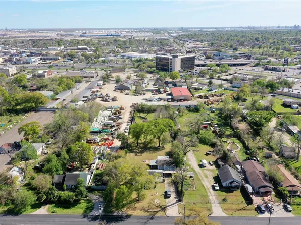 12610 Greens Bayou St, Houston, TX 77015