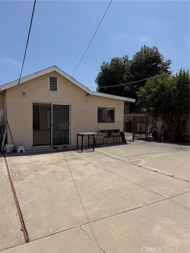 1 bed, 600 sqft, $1,800 — Photo 1