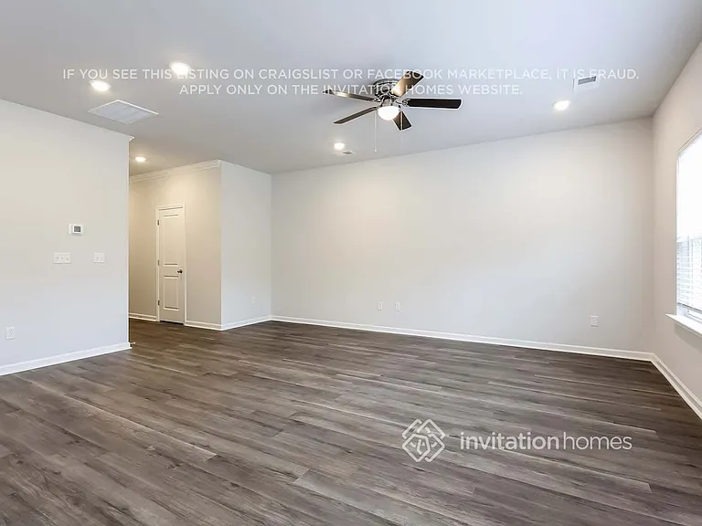 3976 Zepelin Way — Photo 5