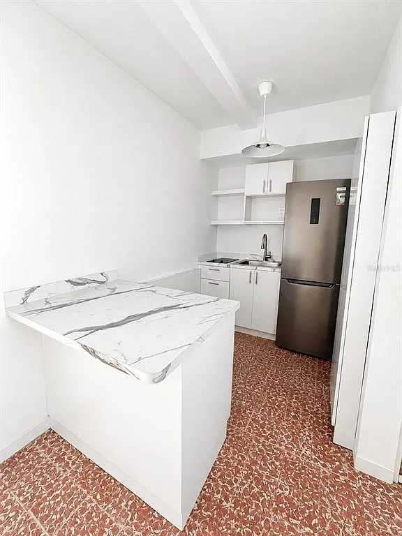 1 bed, 1.0 bath, 750 sqft, $950 — Photo 3