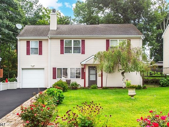 2nd image of 78 Wiltop Rd