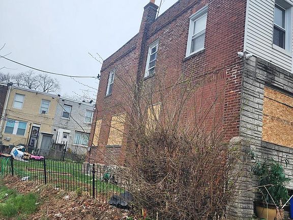 2nd image of 2650 S 61st St