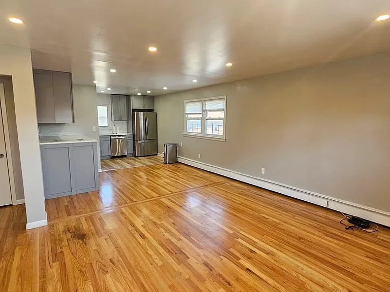 22 Kennedy Ct #2 — Photo 8