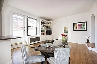 Rented by Evans Real Estate