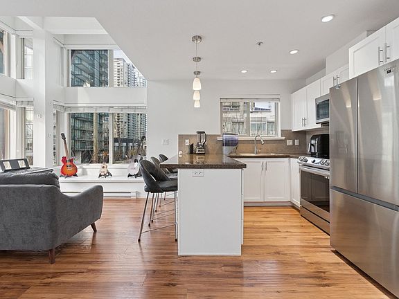 4th image of 5000 Imperial St #301