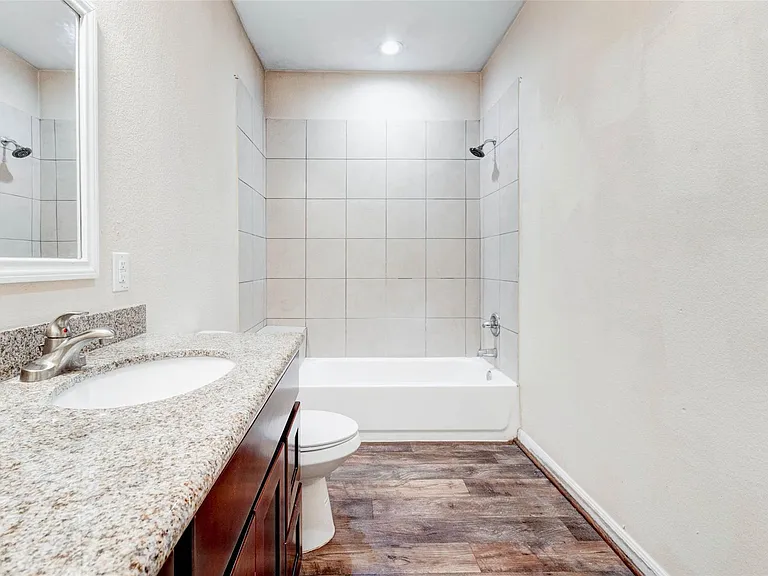8611 Beviamo St — Photo 15