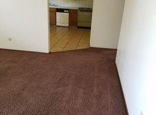 733 S County Center Dr APT I, Visalia, CA 93277