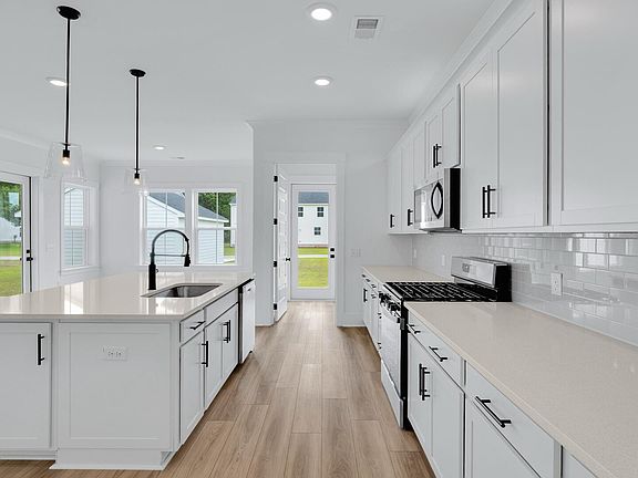 5th image of 3515 Welks Way