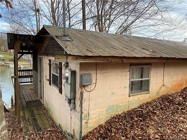 1st image of 5036 Longfield St