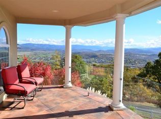 786 Mount Castle Dr, Eagle Pt, OR 97524