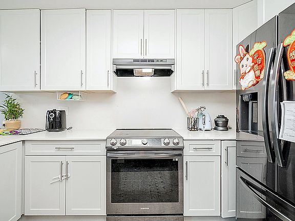 5th image of 8533 Broadway St #36