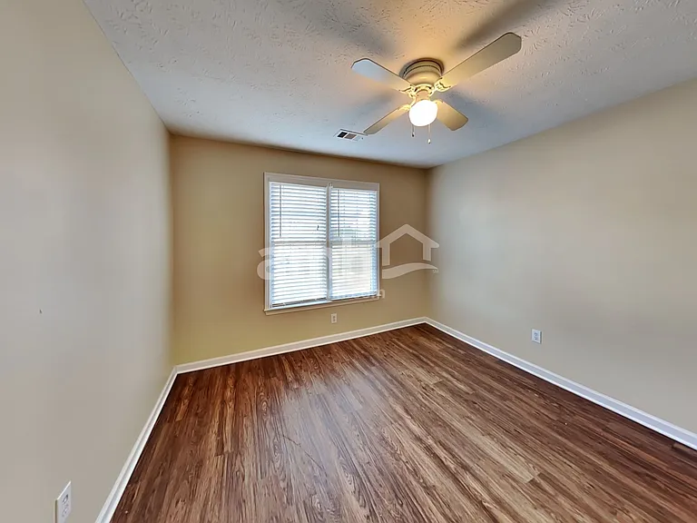 94 Crestview Dr — Photo 17