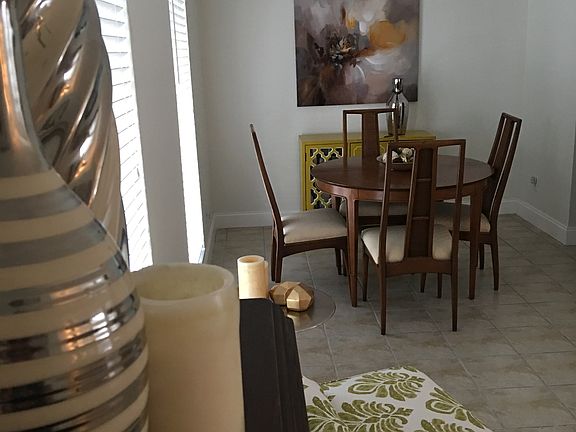 2nd image of 495 SE Airoso Blvd