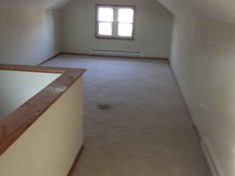 1180 Charles Ave — Photo 13