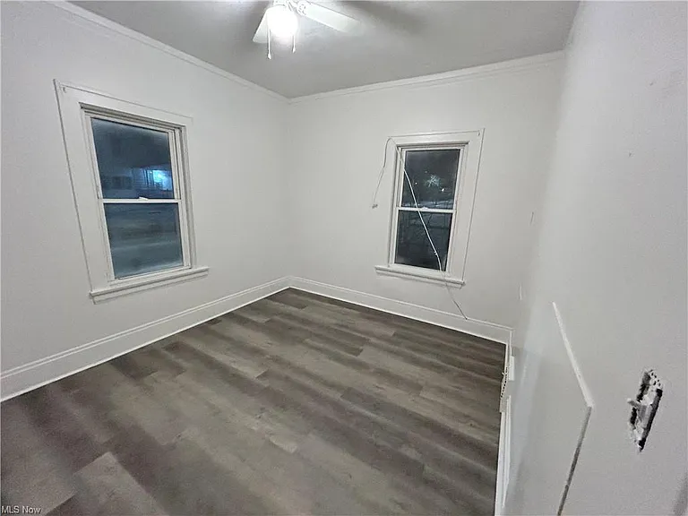 2232 W 103rd St — Photo 10
