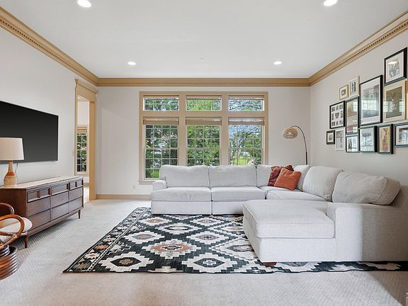 5th image of 4104 Fall Ridge Dr