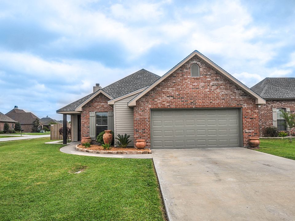 1st image of 107 Rivergrass Dr