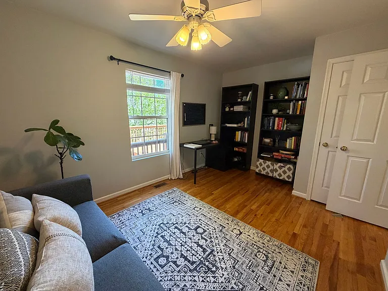 1611 Cherry Ave — Photo 29