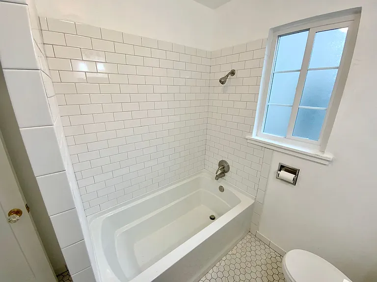 3925 SE Boise St — Photo 33