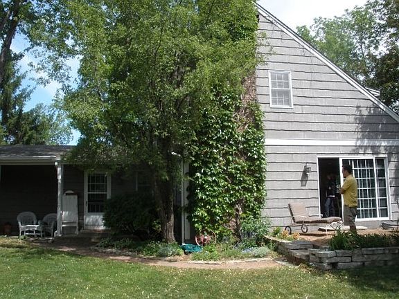 4th image of 2825 Aglen Ave