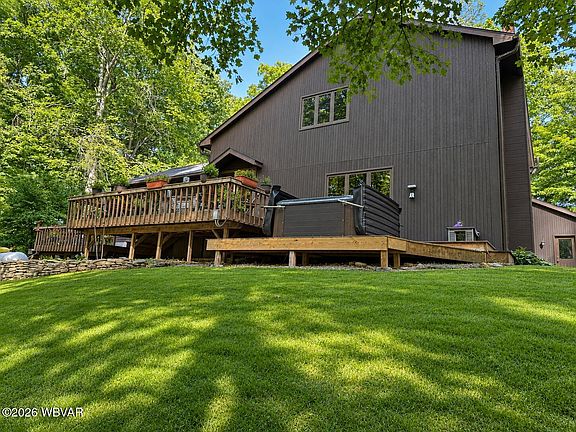4th image of 304 Shady Knoll Rd
