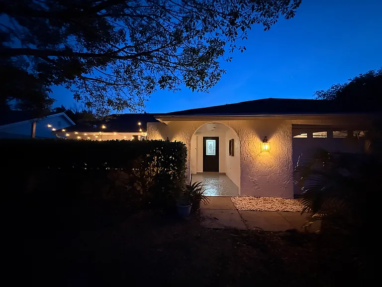 7623 Valley Ct — Photo 2