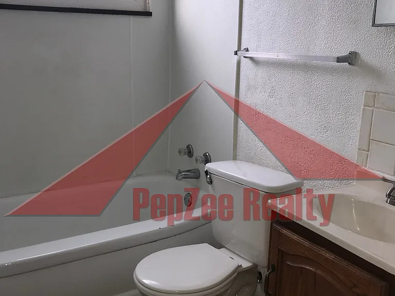 2310 Wayne Ave — Photo 8