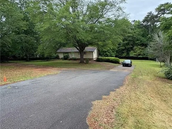 4897 Lou Ivy Rd, Duluth, GA 30096