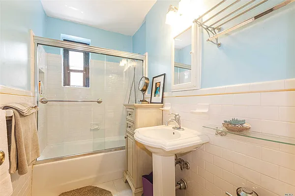 Sold by Douglas Elliman | media 14