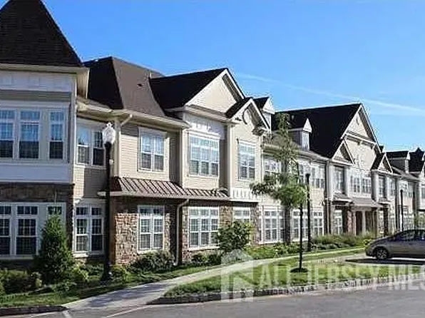 4207 Cedar Village Blvd, East Brunswick, NJ 08816