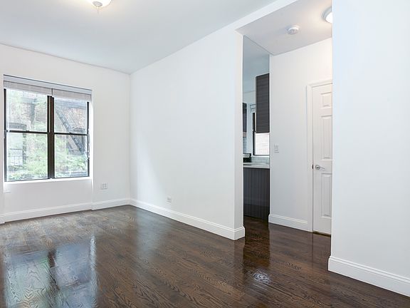 2nd image of 321 W 94th St APT 4NW