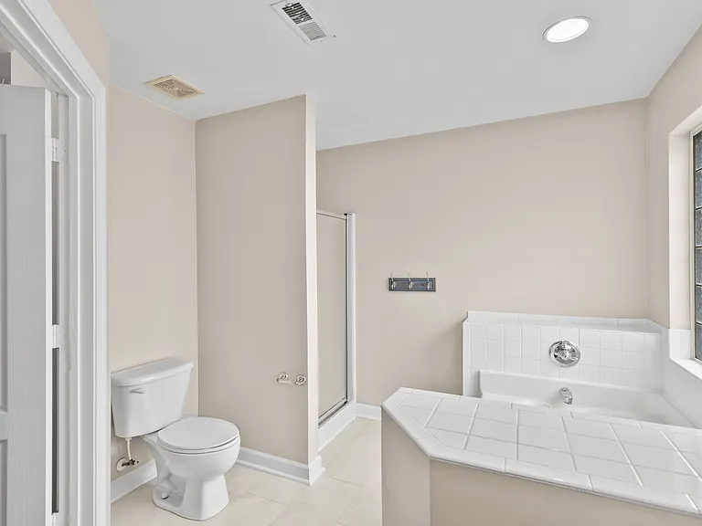 712 Tallahassee Dr — Photo 24