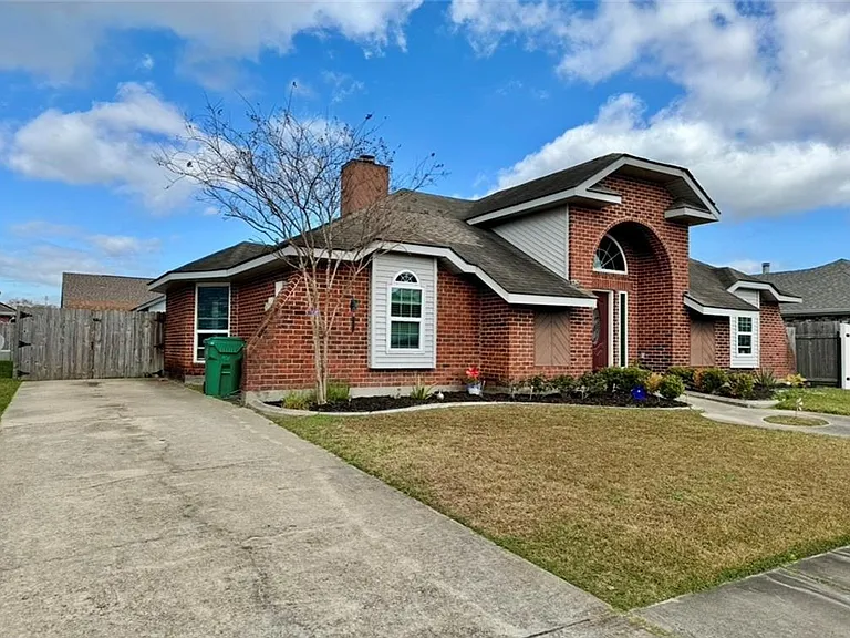 22 Gladiola Ct — Photo 2