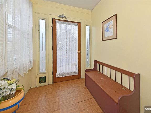 2nd image of 236 Rochelle Ave