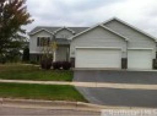 1005 Garden Brook Dr, Sauk Rapids, MN 56379