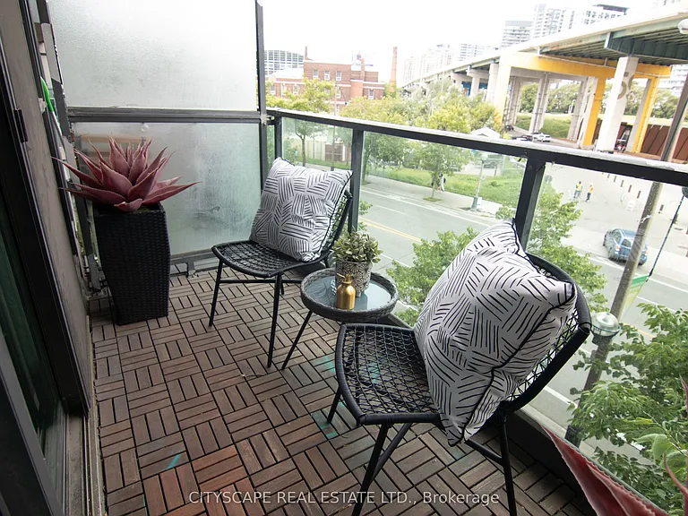 231 Fort York Blvd #322 — Photo 10