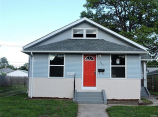 543 Whitelaw Ave, Wood River, IL 62095