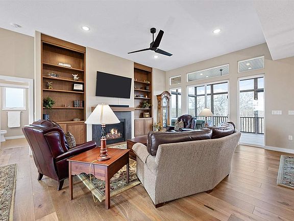 5th image of 1380 Salm Dr