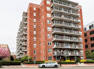 Summer Condominium (700), Stamford, CT 06901