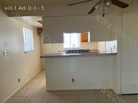 4th image of 406 E Avenue Q #3-5