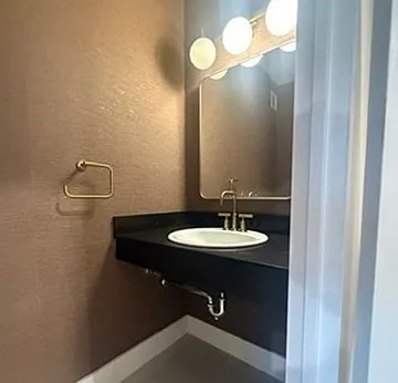65 E India Row #10G — Photo 7