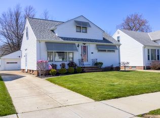 272 Woodmere Dr, Willowick, OH 44095