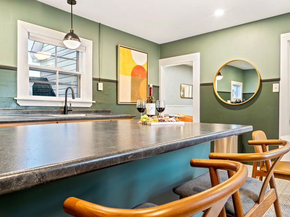 31 Pleasant Ave APT 7