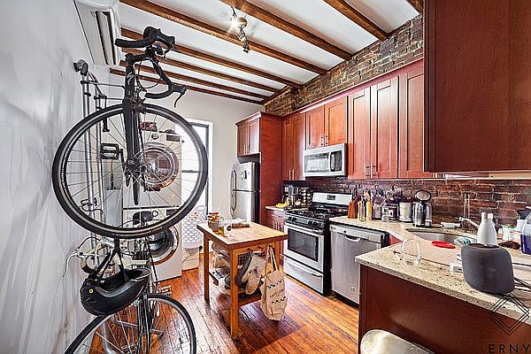 1st image of 111 Clifton Pl #5